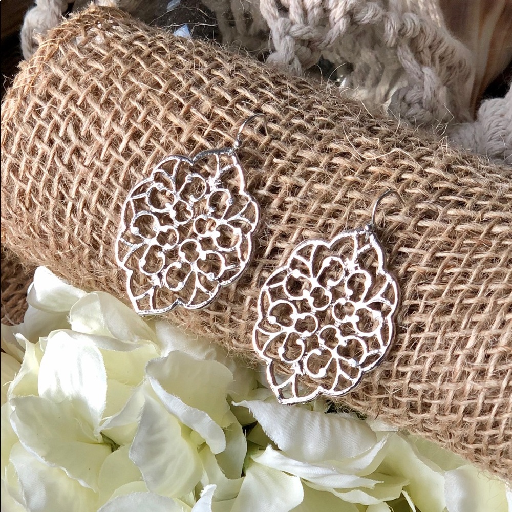 🌼2/$20🌼Restocked Silver Moroccan Dangle Earrings